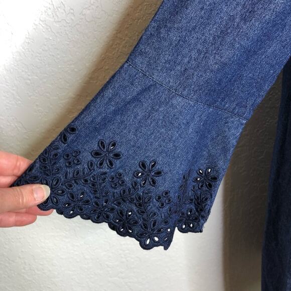 Draper James chambray denim blue ruffle front eyelet sleeve shift dress size 10 - Picture 6 of 15